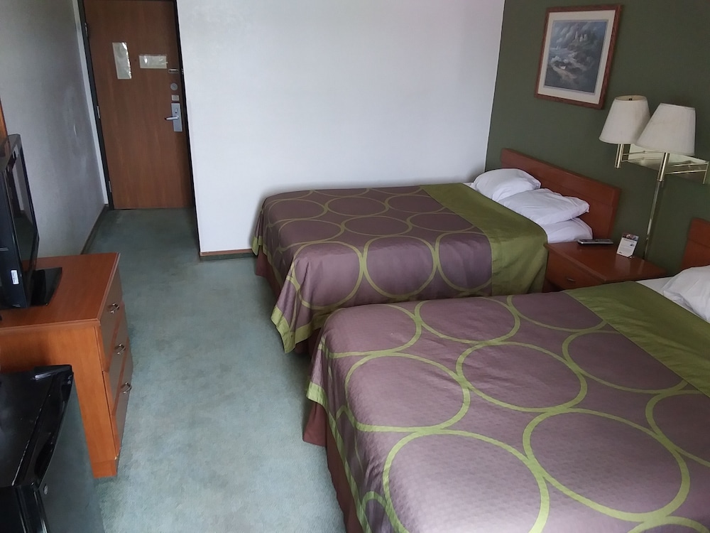 Amerihost Inn & Suites Kingdom City - photo 5