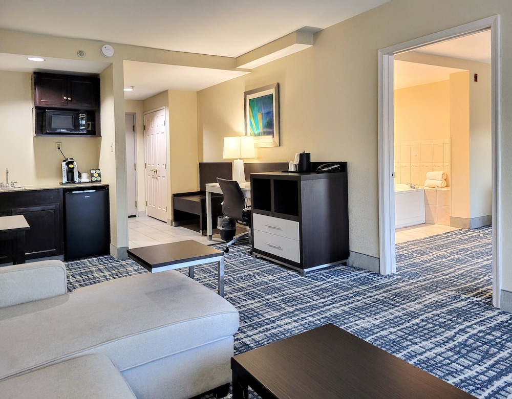 Holiday Inn Belcamp Aberdeen Area by IHG - photo 29