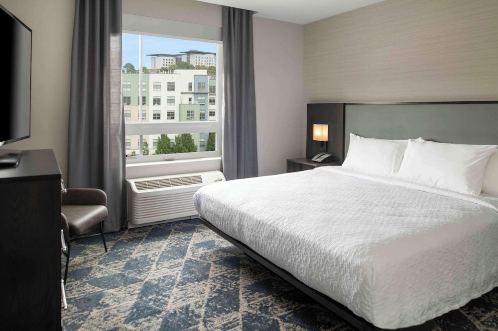 Homewood Suites by Hilton Boston Logan Airport Chelsea - photo 8