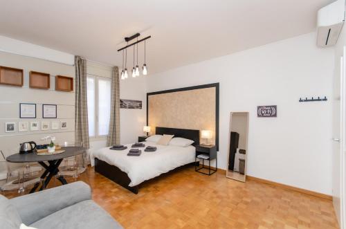 Brown Room - carbon neutral hotel in Milan