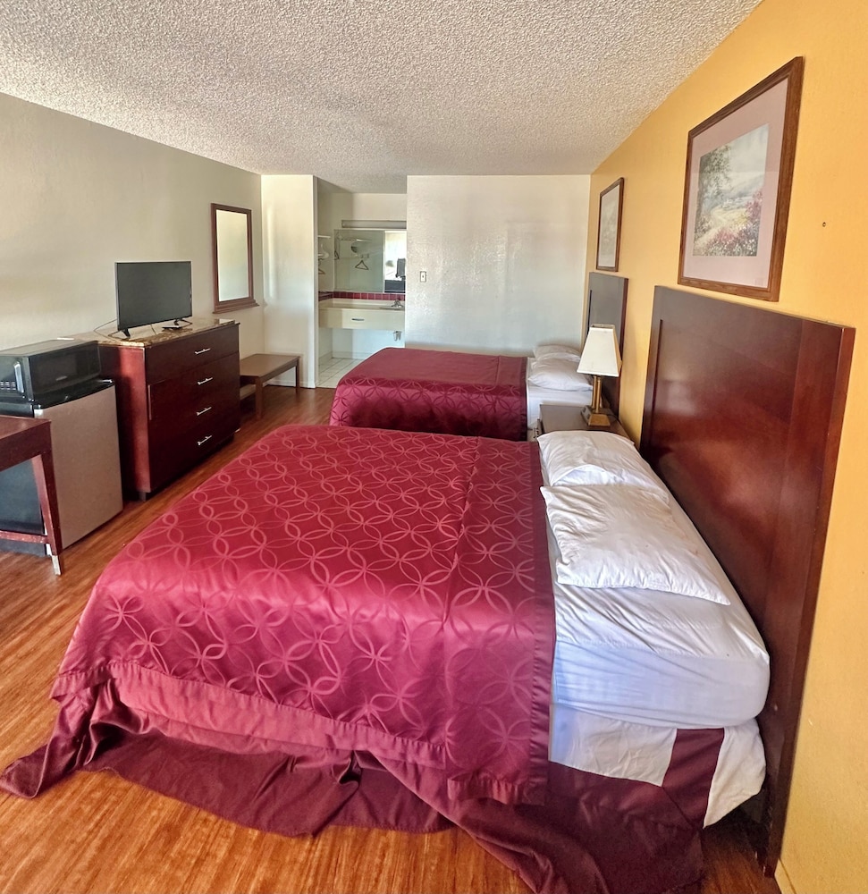 Weatherford Heritage Inn - photo 5