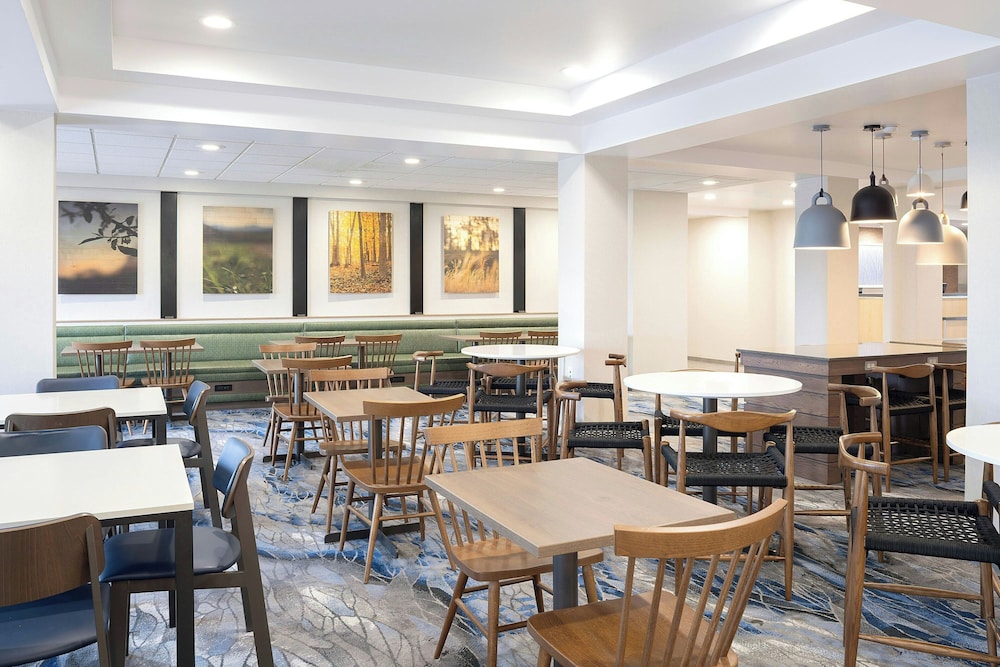 Fairfield Inn & Suites by Marriott Buffalo Airport - photo 29