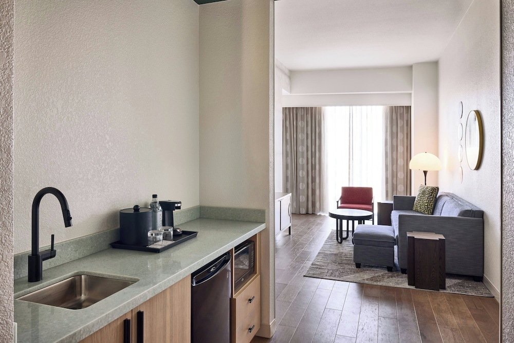 Renaissance Phoenix Glendale Hotel & Conference Center - photo 12
