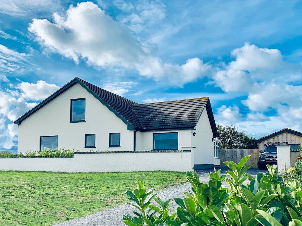 Hafod Heli in Rhosneigr, United Kingdom