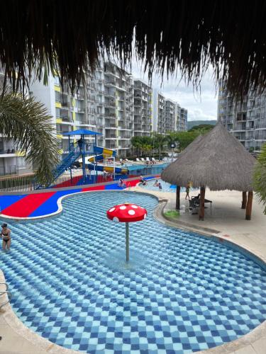 Apto de lujo. Ricaurte Girardot — 4-Star Luxury Hotel in Ricaurte, Colombia