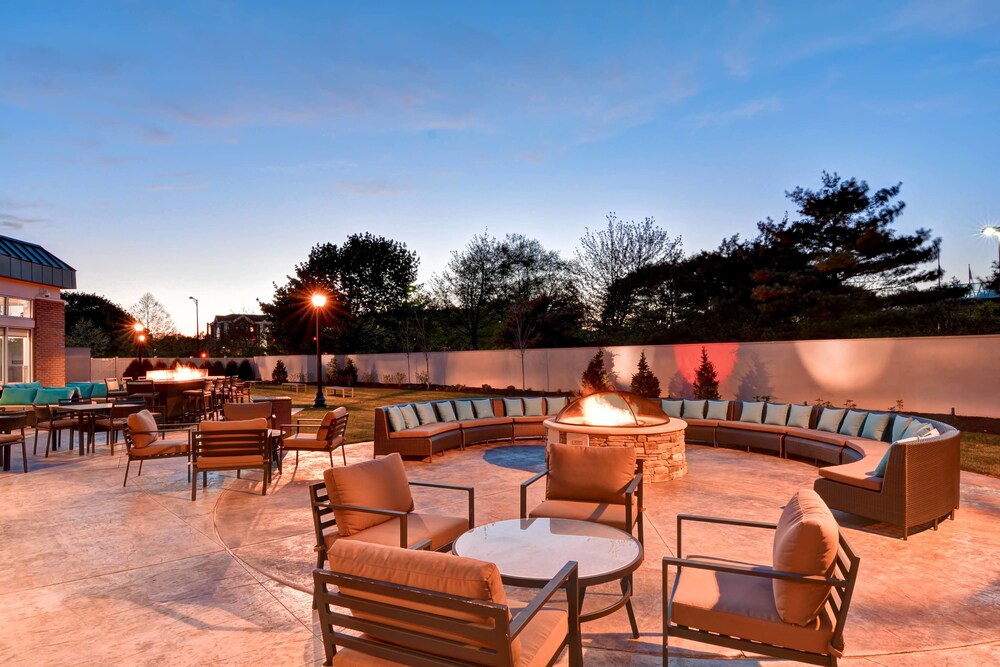 Courtyard by Marriott Long Island Islip Courthouse Complex - photo 32