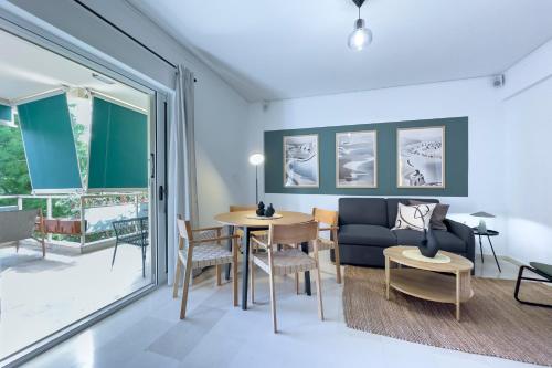 Zen Vouliagmeni Beach Apartment — 4-Star Luxury Hotel in Athens, Greece