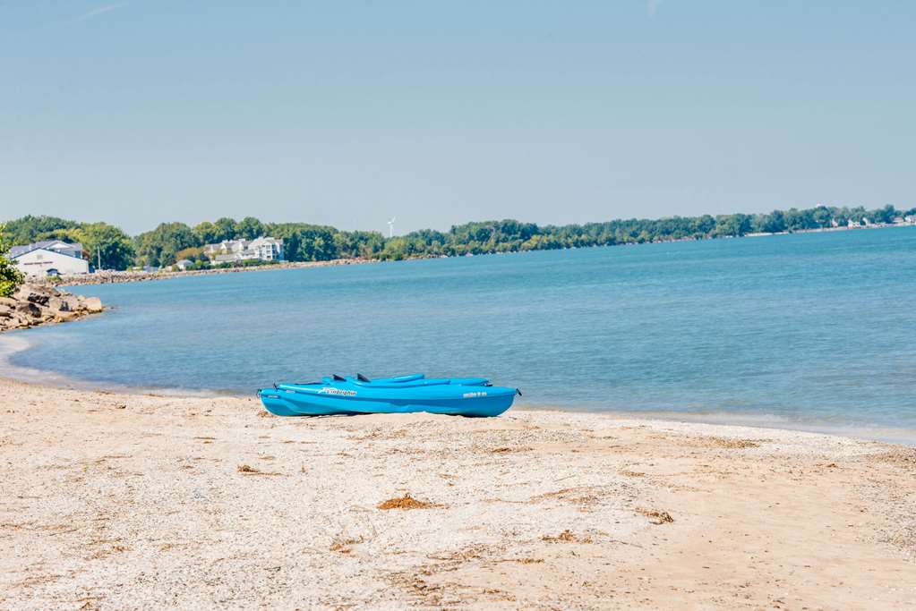Super 8 by Wyndham Port Clinton - photo 14