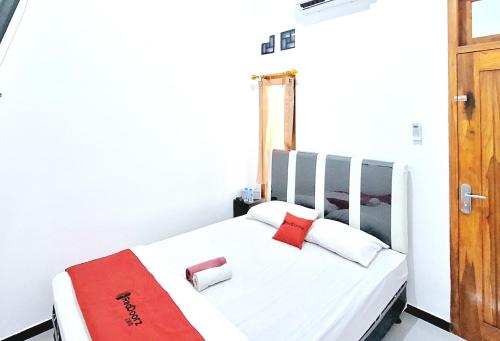RedDoorz at Queen Asri Premium in Kediri, Indonesia