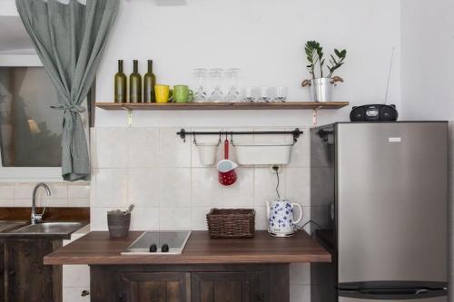 Apartment Hladilo Nostalgia Comfort Two Bedroom Apartment with Terrace and Partial Sea View