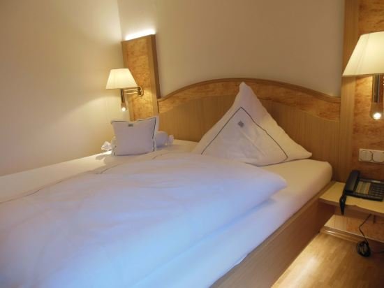 Hotel Muhlenthal Gmbh — Schwalbach