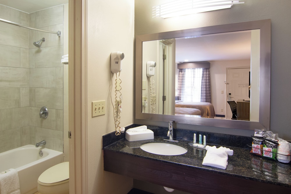 Quality Inn Lagrange East I 85 - photo 13