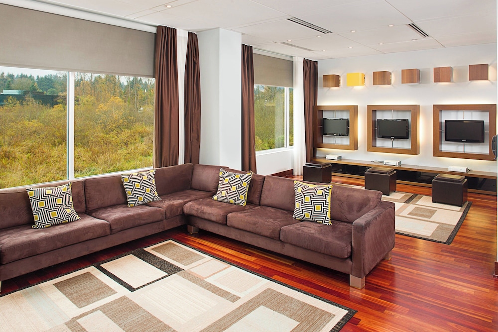 Residence Inn Seattle Bellevue Downtown - photo 3