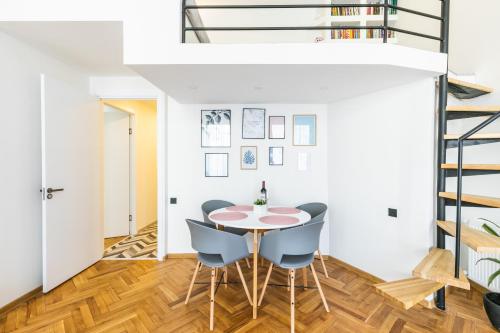 Modern and Bright Apartment in the center of Tbilisi