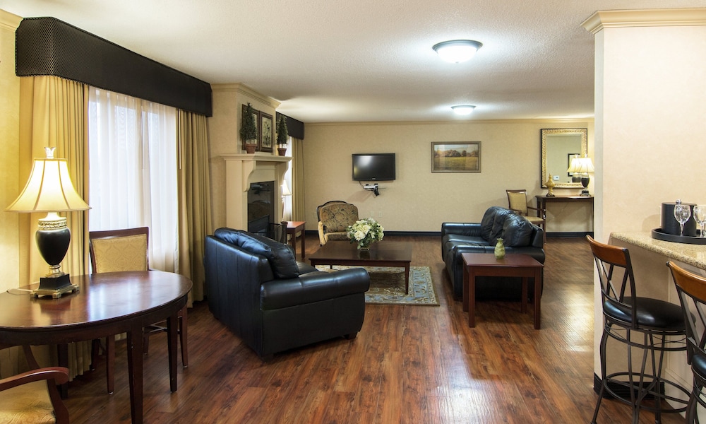 The Grand Hotel Salem - photo 34