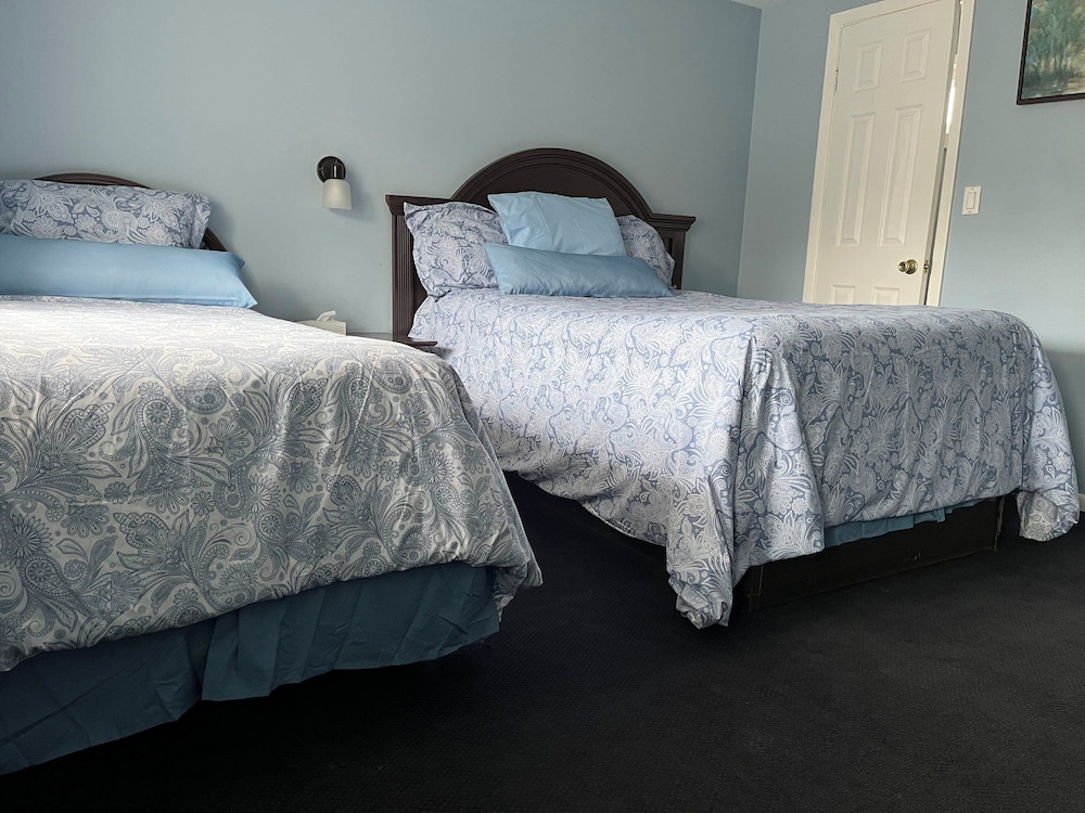 Hitching Post Country Motel - photo 7