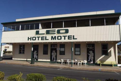 Leo Hotel Motel in Clermont, Australia