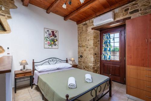 Etia Venetian Villa — 4-Star Luxury Hotel in Sitia, Greece