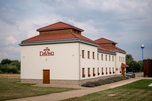 Da Vinci - carbon neutral hotel in Tokarnia