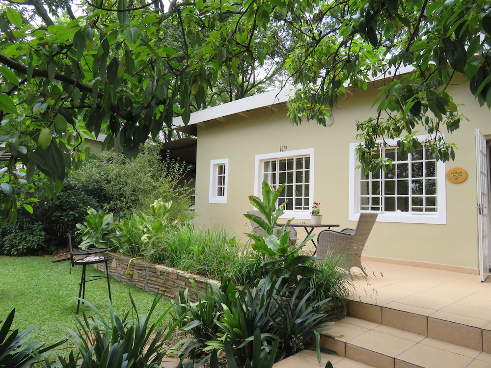 Random Harvest Country Cottages — 4-Star Luxury Hotel in Johannesburg, South Africa