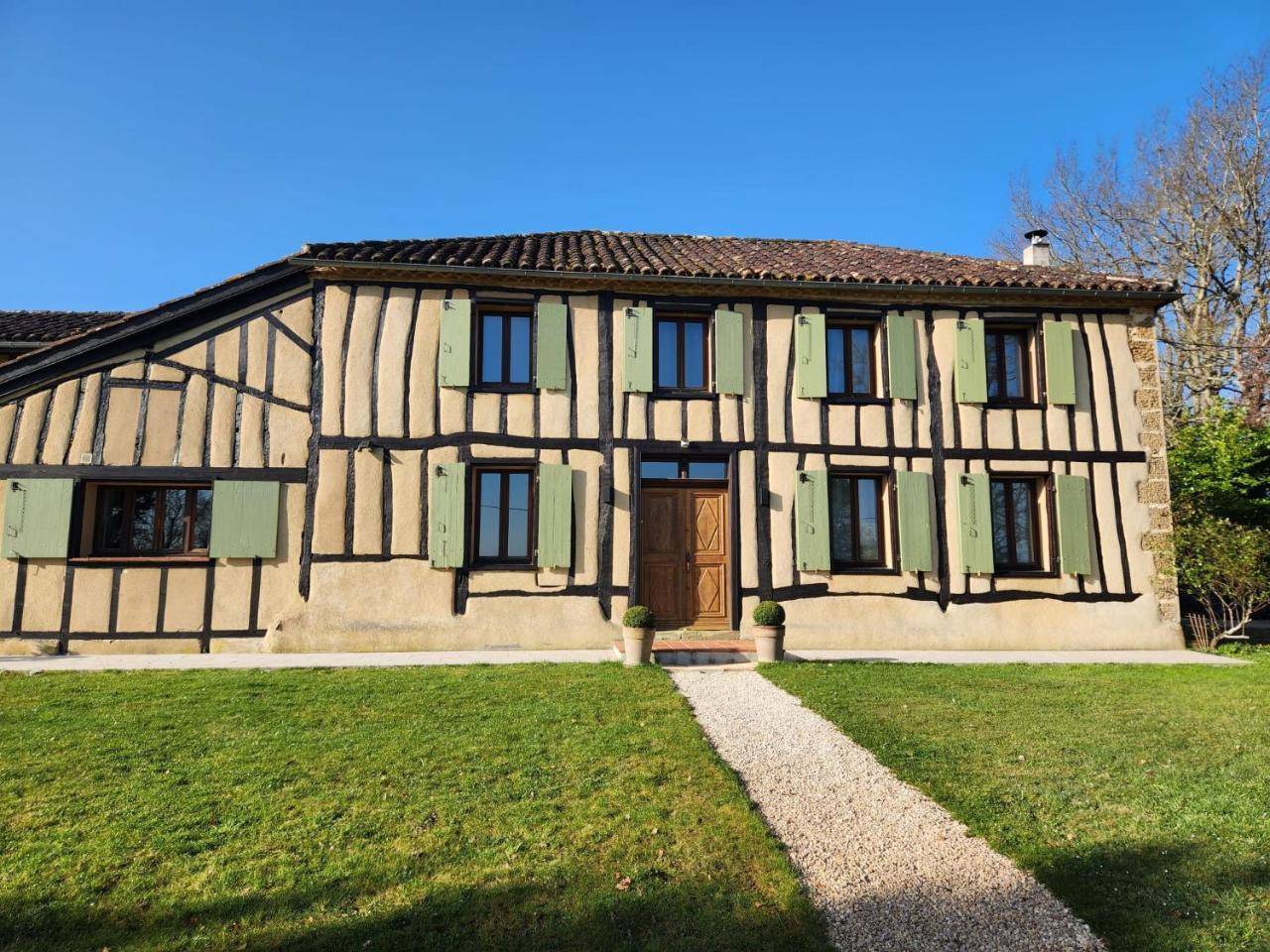 La Cour D'arblade - last minute hotel in Unknown City