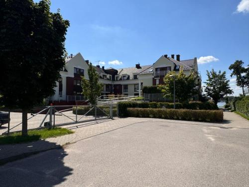 InTheMiddlePerfectView — 4-Star Luxury Hotel in Ostroda, Poland