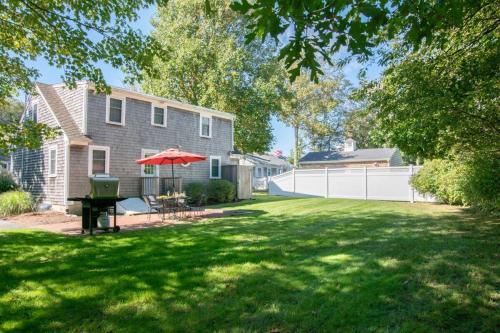 Quintessential Cape directly on the Cape Cod Rail Dog Friendly — 4-Star Luxury Hotel in Chatham, United States