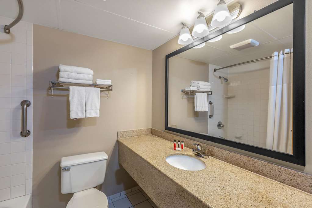 Super 8 by Wyndham Eureka Springs - photo 13