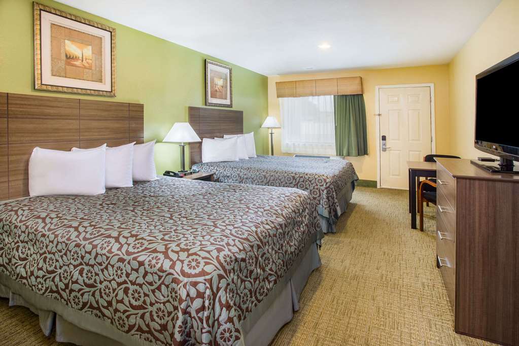 Days Inn by Wyndham Abbeville - photo 12