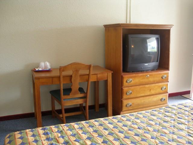 Red Carpet Inn Virgina Beach - photo 11