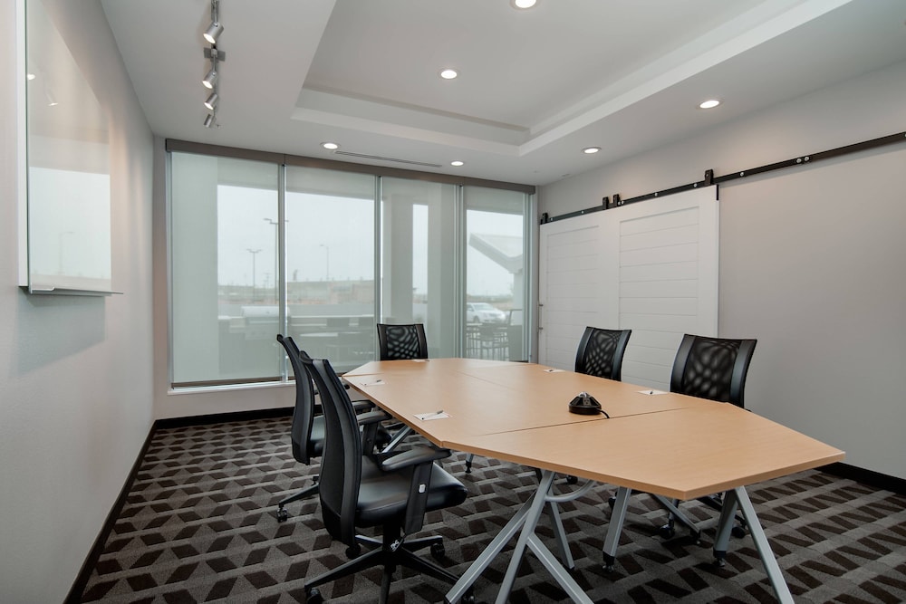 TownePlace Suites Fort Worth University Area Medical Center - photo 27