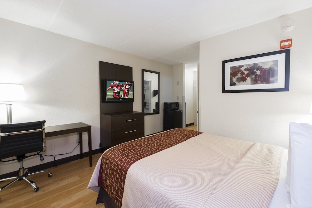 Red Roof Inn Columbus Ohio State Fairgrounds - photo 12