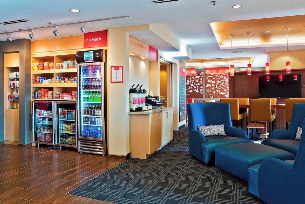 TownePlace Suites Dodge City - photo 2