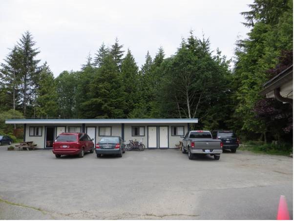 Dolphin Motel - carbon neutral hotel in Tofino