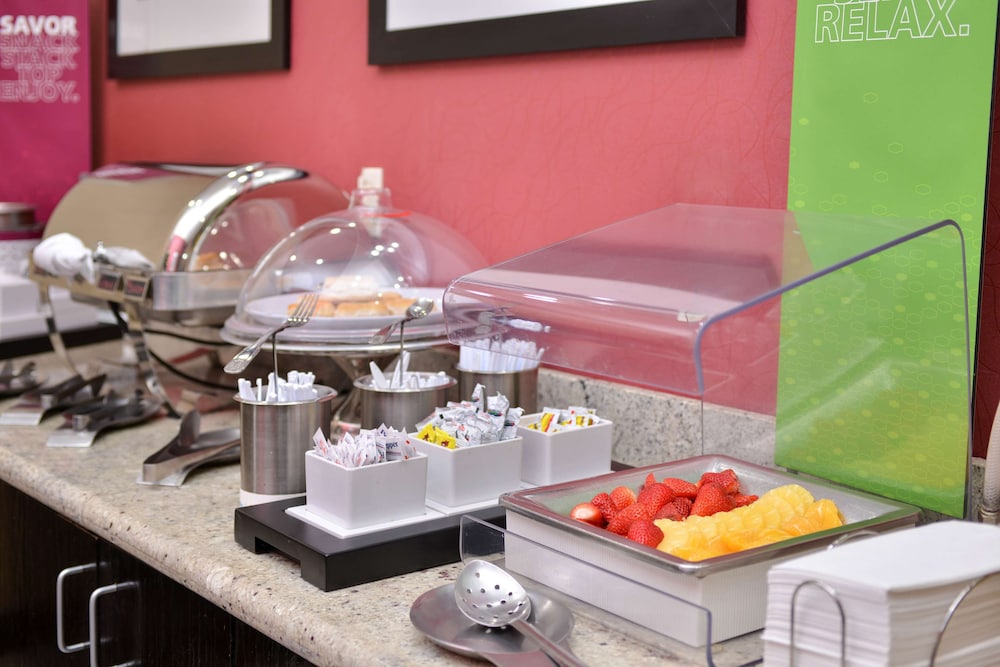 Hampton Inn Van Horn - photo 22