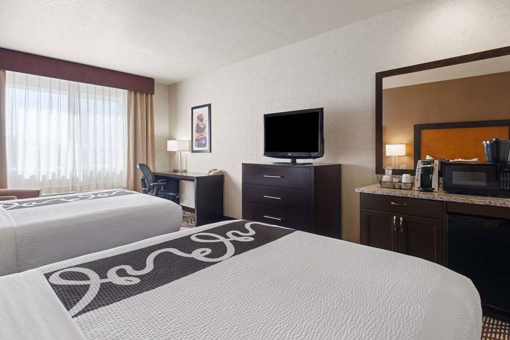 La Quinta Inn & Suites by Wyndham Idaho Falls Ammon - photo 40