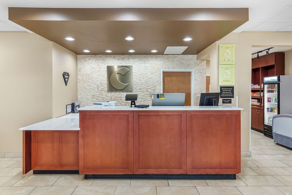 Comfort Suites Greensboro High Point - photo 4