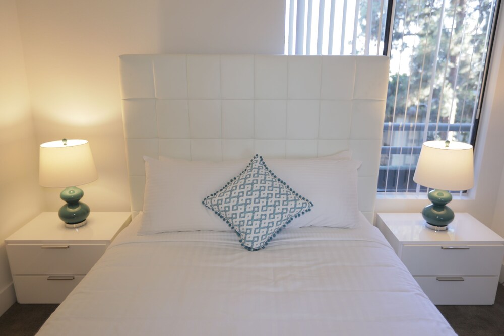 Hollywood Central Suites - photo 17