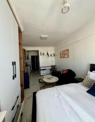 Airy studio with city views in the heart of Nairobi