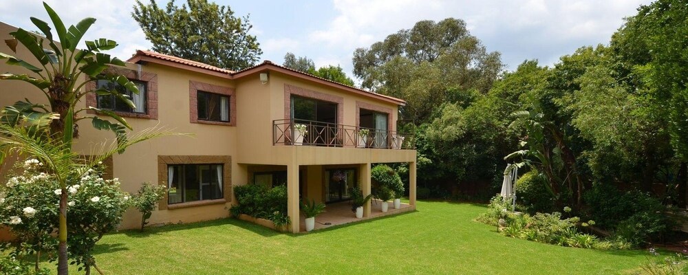 Radiance Guest Lodge and Conference Centre — 4-Star Luxury Hotel in Johannesburg, South Africa