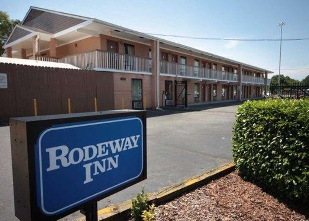 Rodeway Inn Charlotte North End in Charlotte, United States