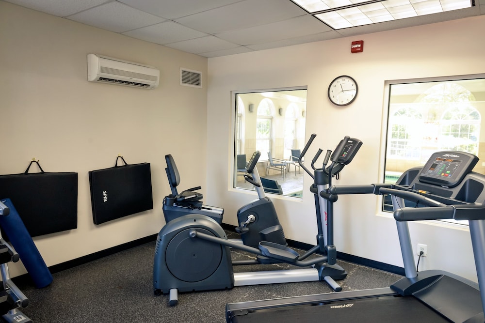 Holiday Inn Express Prince Frederick by IHG - photo 18