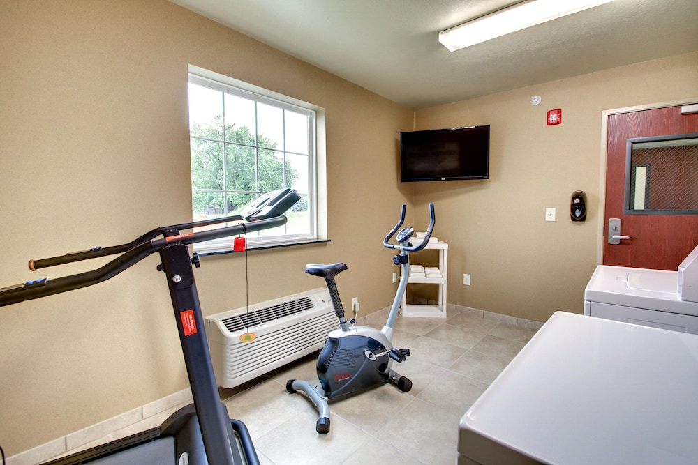 Cobblestone Inn & Suites Schuyler - photo 37