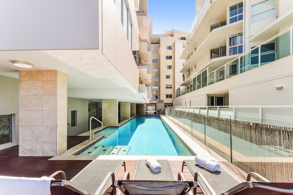 Redvue Apartments — 4-Star Luxury Hotel in Redcliffe, Australia