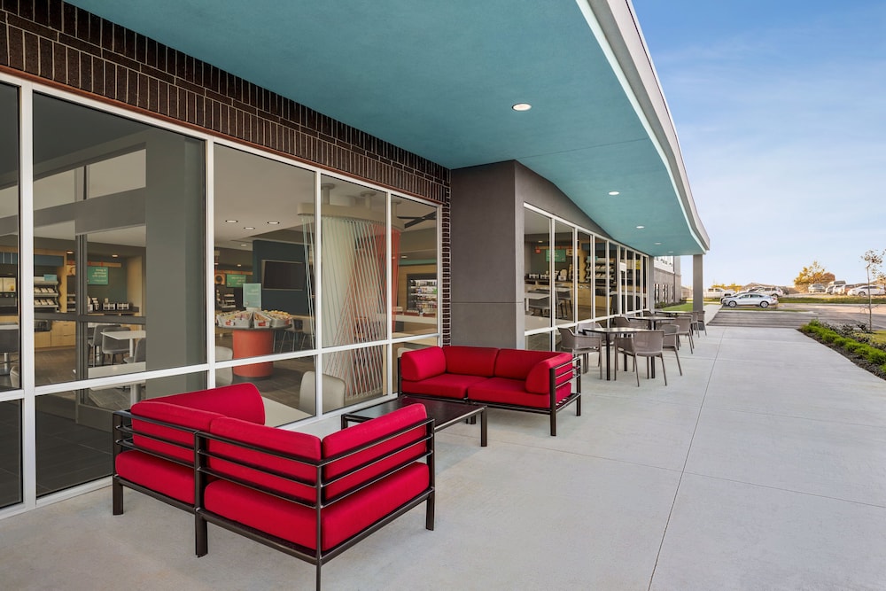 avid hotel Memphis Southaven by IHG - photo 31