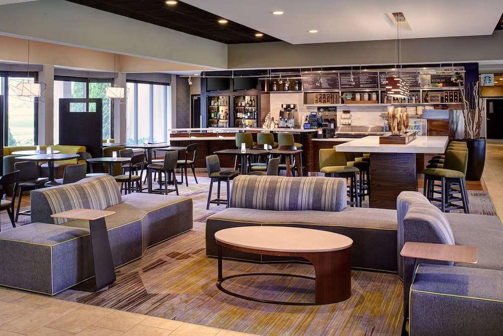 Courtyard by Marriott Detroit Dearborn - photo 14