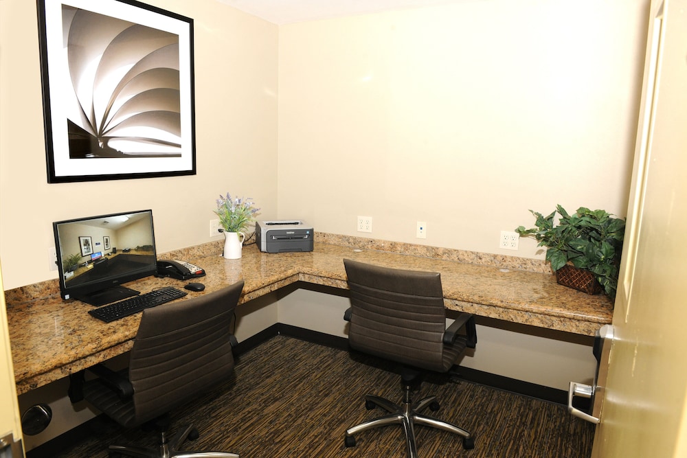 Candlewood Suites Santa Maria by IHG - photo 39