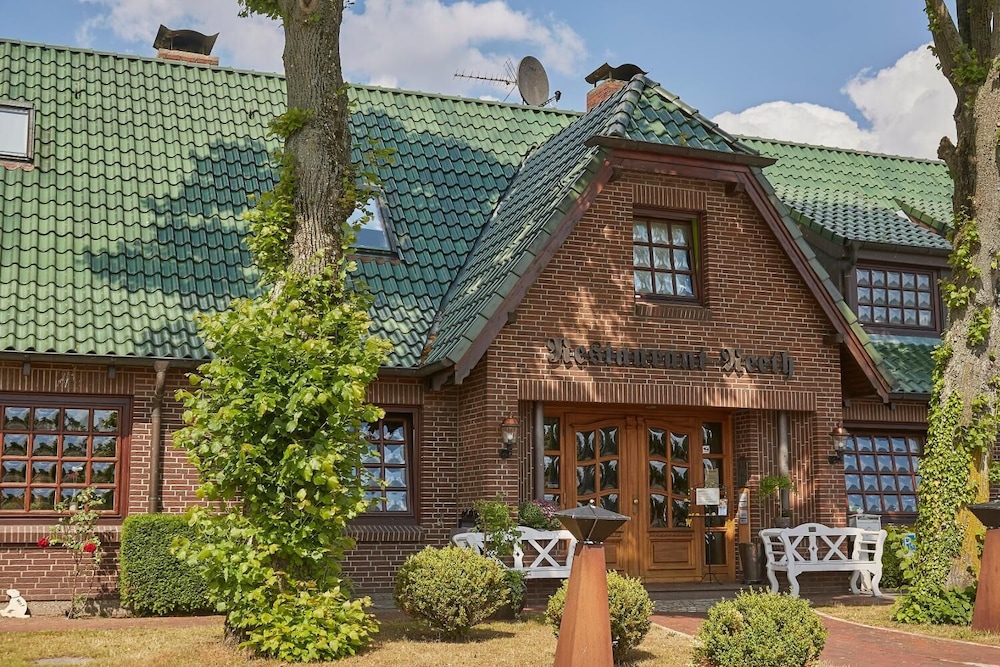 Flair Hotel Neeth — Lehmkuhlen — photo 2