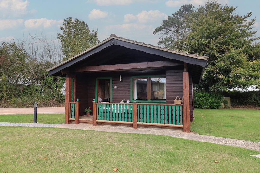 10 Pinewood Retreat in Lyme Regis, United Kingdom