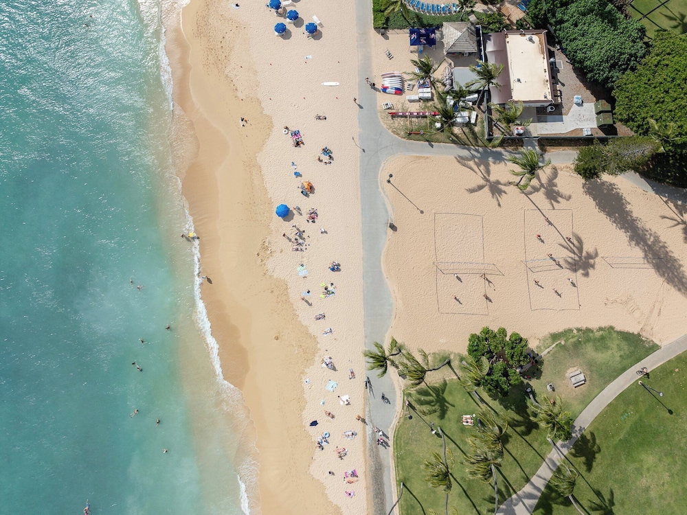 Luana Waikiki Hotel & Suites - photo 169